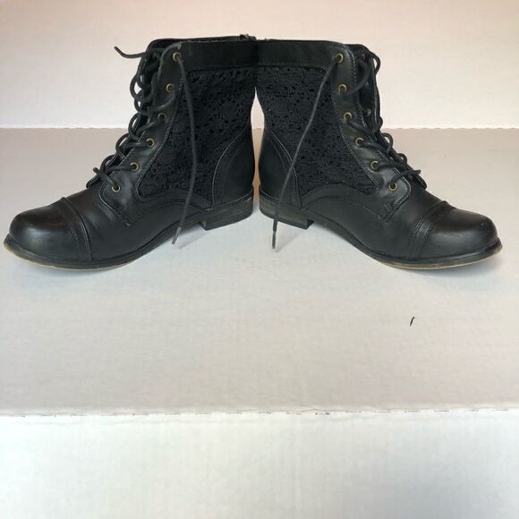 XOXO Brandice  Ankle  Boot 6.5M Black with knit upper Excellent condition - Picture 4 of 9